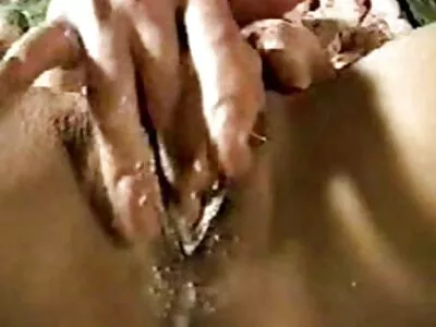 दोन गरम किशोरवयीन लेस्बियन सेक्स