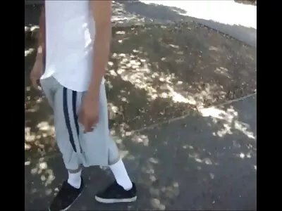 भव्य श्यामला हस्तमैथुन