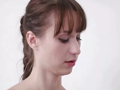 क्यूट टीन गधेचा नाश करते