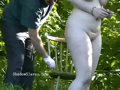 हौशी क्यूटी तिचा पिंक होल व्हिडिओ दाखवते (केसी जेम्स)