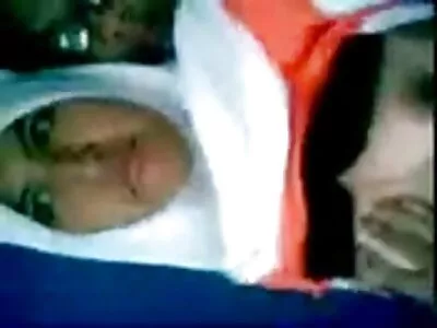 दोघांसाठी खूप पहिले गुदा सेक्स