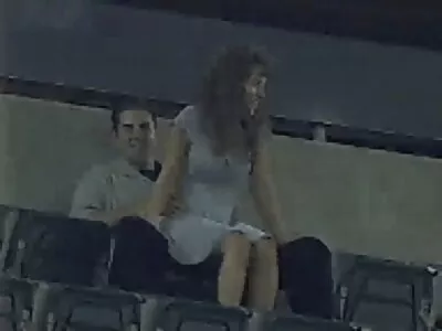 ड्रिल्ड डॉगीस्टाइल मिळवणे